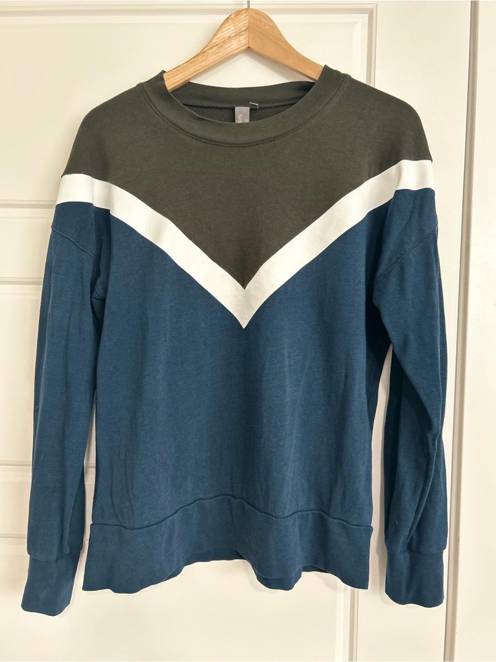 Women’s S Sweaty Betty Colorblock Pullover Sweatshirt- Olive, Teal & White